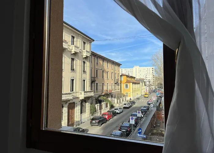 Sbam House * Milánó